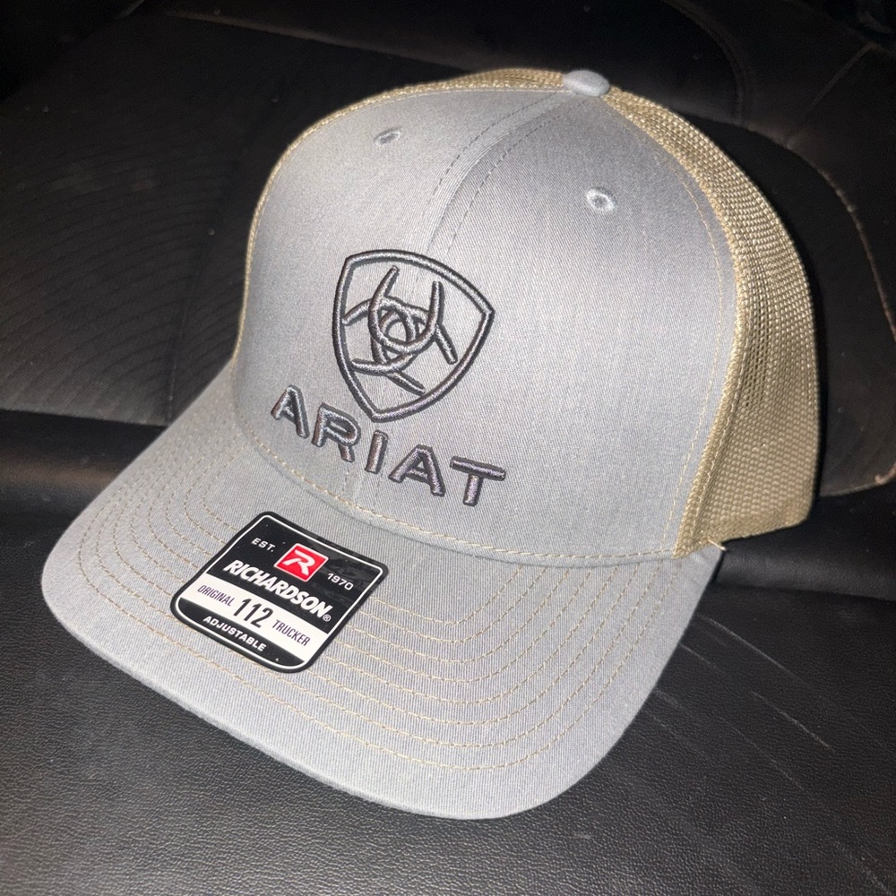 Ariat Two-Tone Gray and Tan Hat